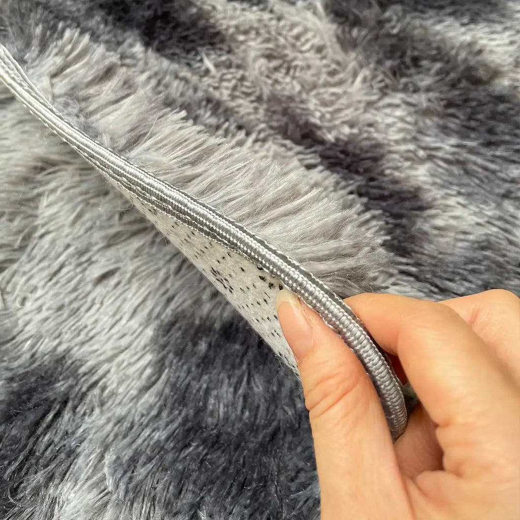 Tapete de Pelúcia Macio e Moderno para Sala e Quarto – Conforto, Estilo e Elegância para o Seu Lar